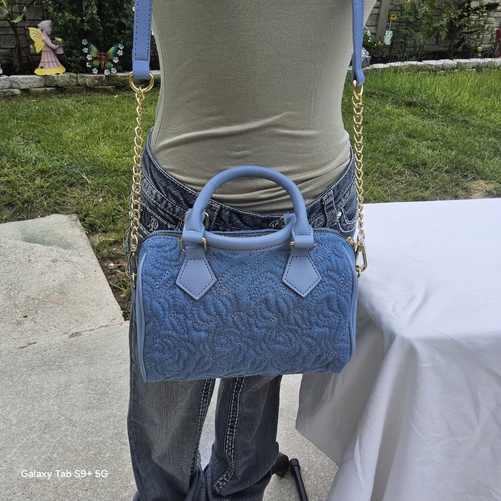 BETSEY JOHNSON BLUE BETSEY JOHNSON DENIM/ROSE EMBROIDERED CROSSBODY - Picture 6 of 6